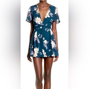 ASTR The Label Deep V Neck Teal Multi Floral Print Romper Size M